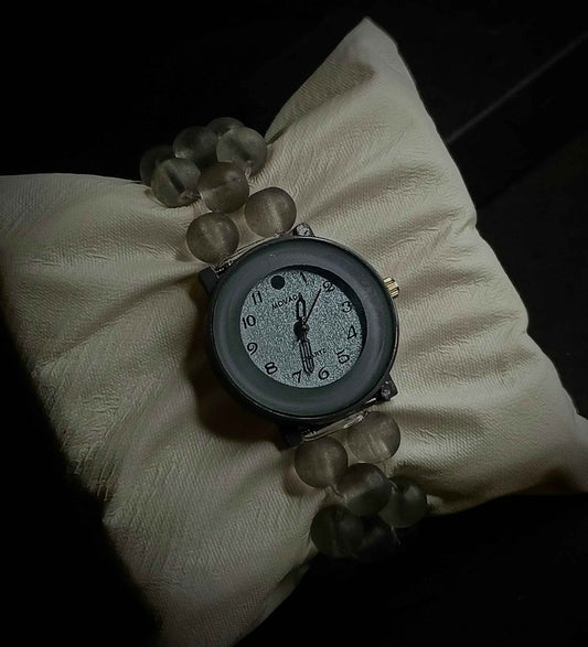 Smoke Pearl – Beaded Elegance Wristwatch